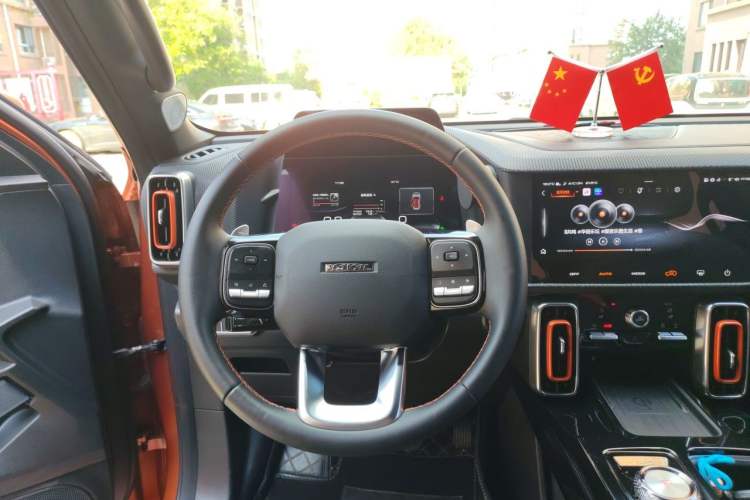 Used Haval DARGO 2021 2.0T DCT 4x4 Chinese Rural Dog Edition Steering Wheel