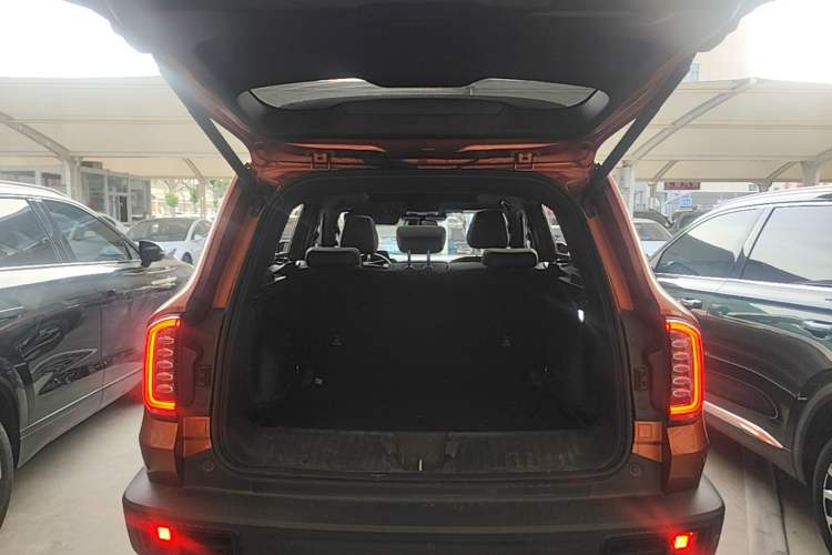 Used Haval DARGO 2021 1.5T DCT Two-Wheel Drive "Mǎquǎn" Edition Trunk