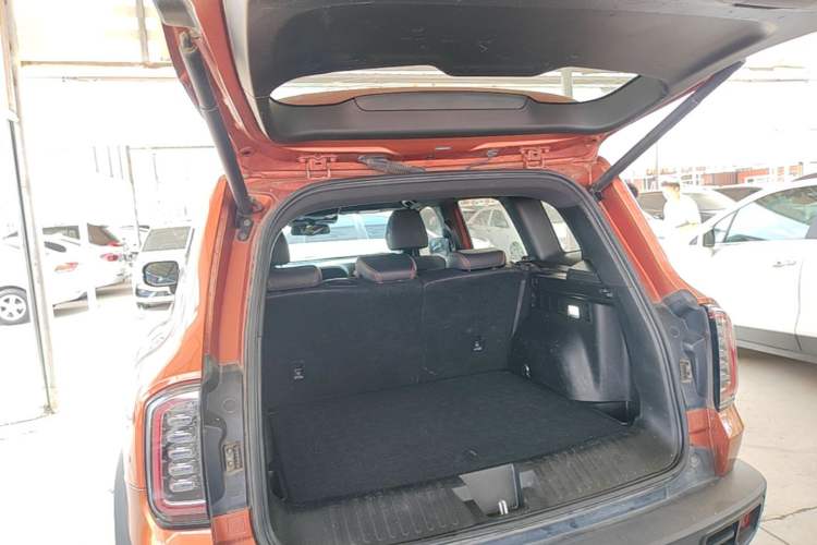 Used Haval DARGO 2021 1.5T DCT Two-Wheel Drive "Mǎquǎn" Edition Trunk