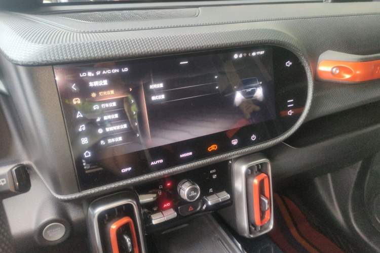 Used Haval DARGO 2022 1.5T DCT Two-Wheel Drive Mastiff Edition Audio And AC Panel