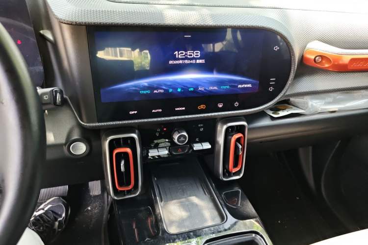Used Haval DARGO 2022 1.5T DCT Two-Wheel Drive Border Collie Edition Audio And AC Panel
