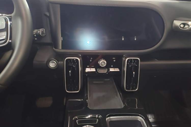 Used Haval DARGO 2022 1.5T DCT Two-Wheel Drive Mastiff Pursuit Edition Audio And AC Panel