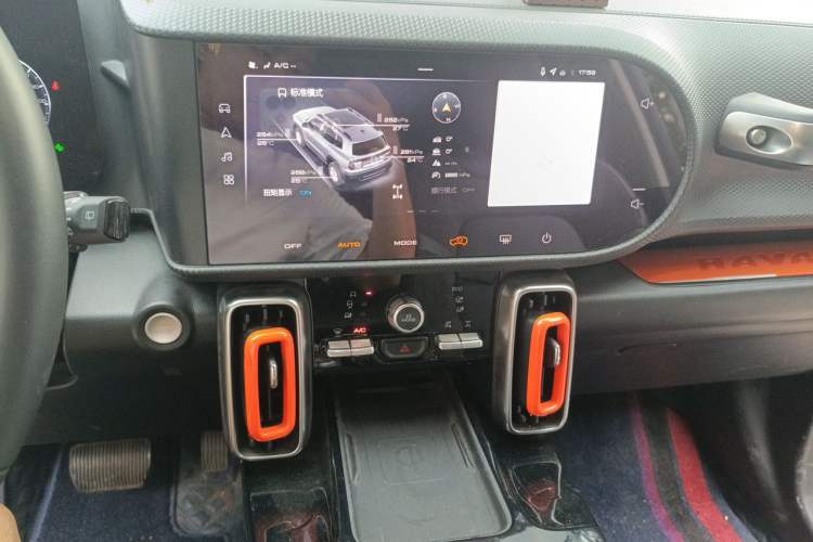 Used Haval DARGO 2022 2.0T DCT All-Wheel-Drive Xiaotianque Version Audio And AC Panel