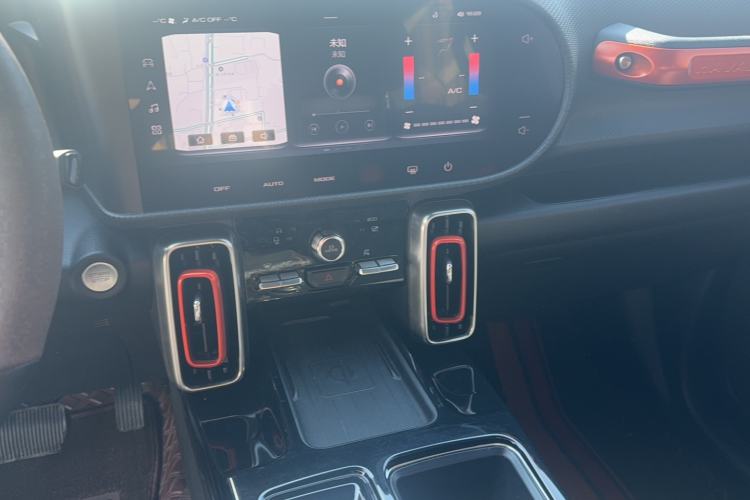 Used Haval DARGO 2022 1.5T DCT Two-Wheel Drive Border Collie Edition Audio And AC Panel