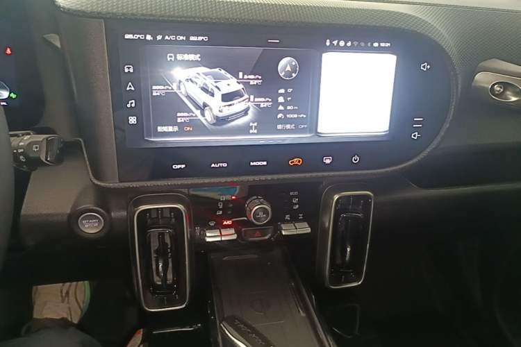 Used Haval DARGO 2022 2.0T DCT 4x4 Chinese Rural Dog Edition Audio And AC Panel