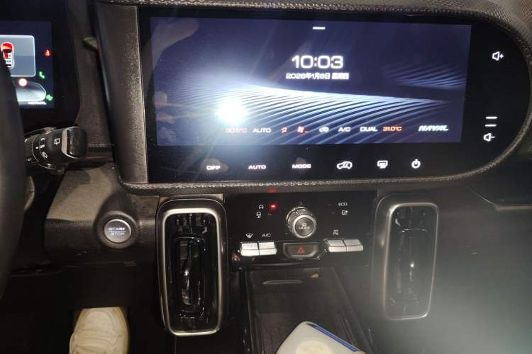 Used Haval DARGO 2022 1.5T DCT Two-Wheel Drive Mastiff Edition Audio And AC Panel