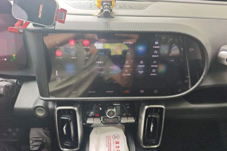 Used Haval DARGO 2022 1.5T DCT Two-Wheel Drive Mastiff Edition Audio And AC Panel