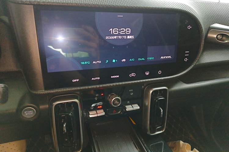 Used Haval DARGO 2022 1.5T DCT Two-Wheel Drive Border Collie Edition Audio And AC Panel
