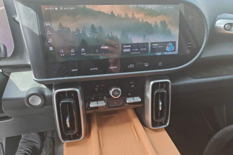 Used Haval DARGO 2022 1.5T DCT Two-Wheel Drive Labrador Edition Audio And AC Panel