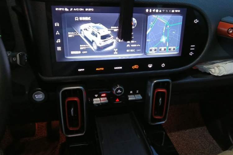 Used Haval DARGO 2022 2.0T DCT All-Wheel-Drive Xiaotianque Version Audio And AC Panel