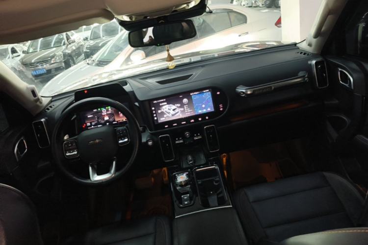 Used Haval DARGO 2022 2.0T DCT 4x4 Xiaotianquan Pursuit Edition Center Console
