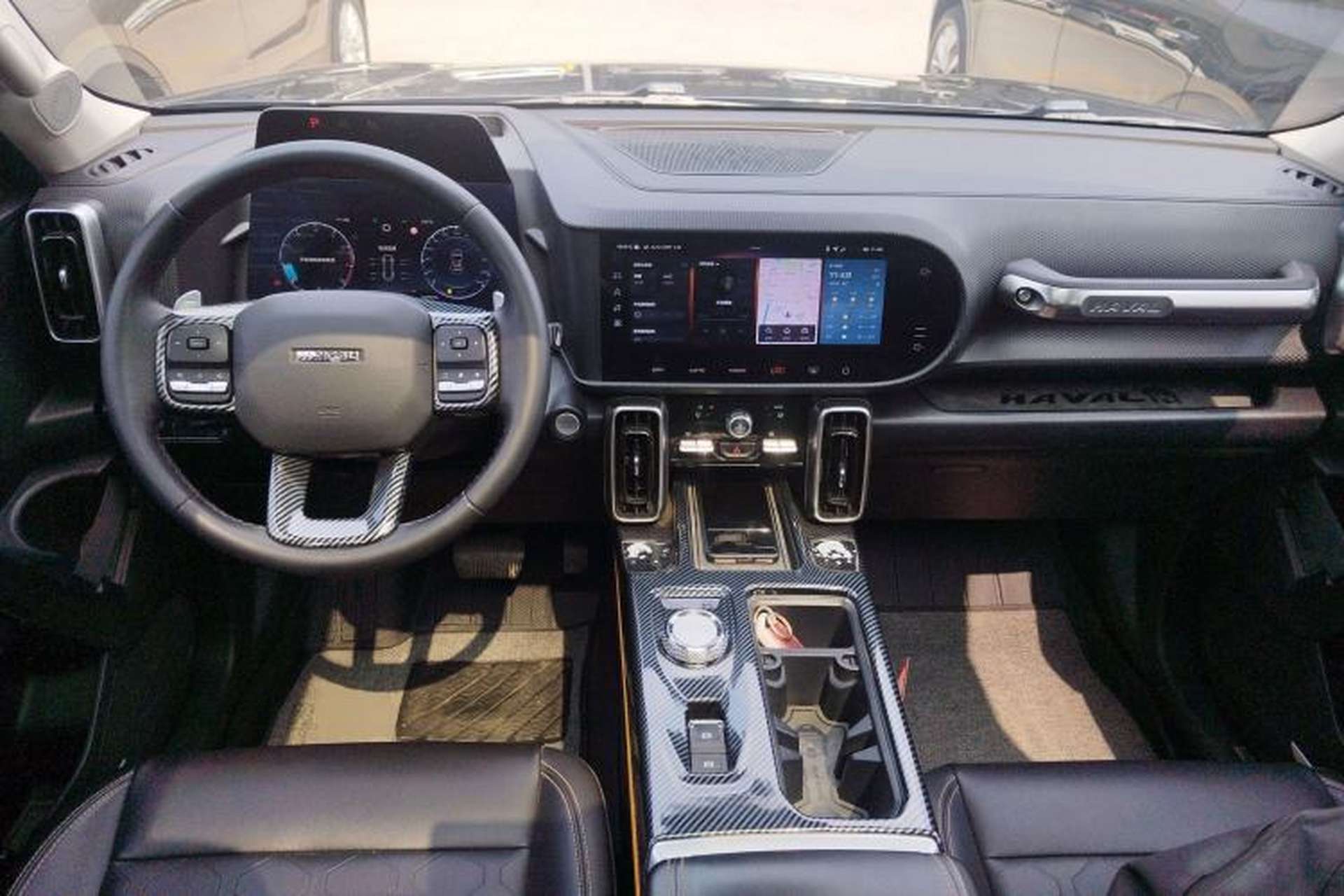 Used Haval DARGO 2022 2.0T DCT Two-Wheel Drive Huazhong Hound Edition Center Console