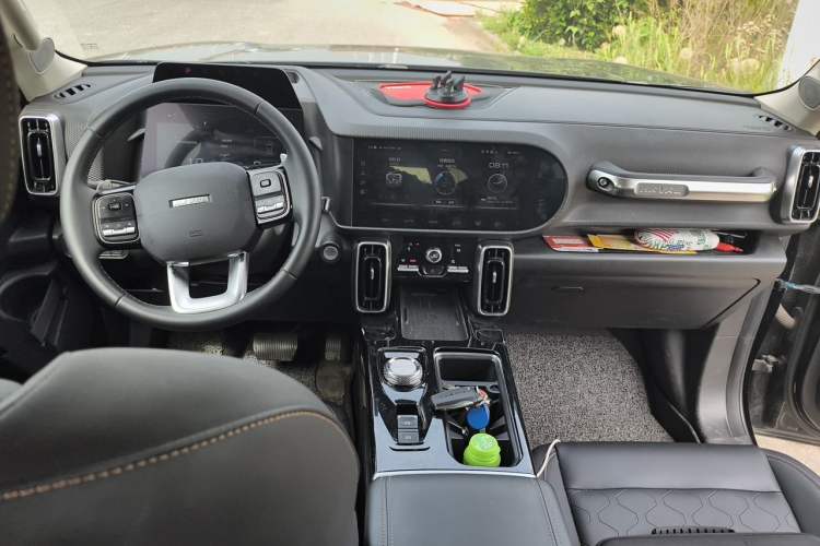 Used Haval DARGO 2022 1.5T DCT Two-Wheel Drive Mastiff Edition Center Console