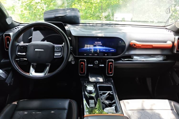 Used Haval DARGO 2022 1.5T DCT Two-Wheel Drive Border Collie Edition Center Console