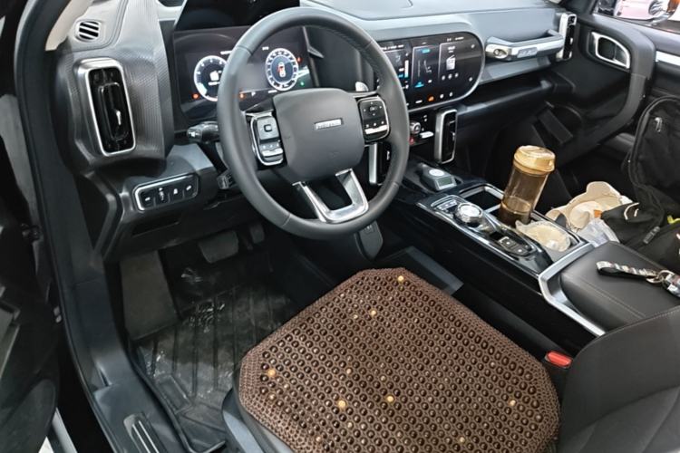 Used Haval DARGO 2022 1.5T DCT Two-Wheel Drive Border Collie Edition Center Console