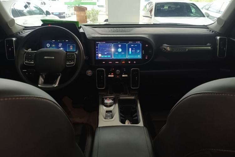Used Haval DARGO 2022 1.5T DCT Two-Wheel Drive Labrador Edition Center Console