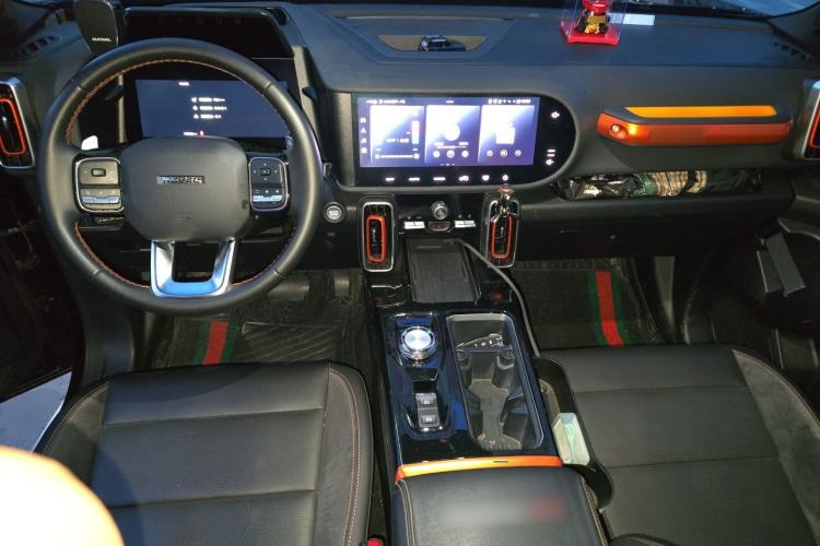 Used Haval DARGO 2022 2.0T DCT 4x4 Xiaotianquan Pursuit Edition Center Console