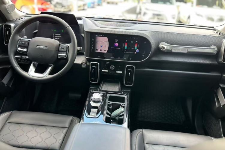 Used Haval DARGO 2022 1.5T DCT Two-Wheel Drive Border Collie Edition Center Console