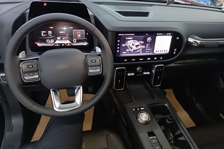Used Haval DARGO 2022 2.0T DCT 4x4 Xiaotianquan Pursuit Edition Center Console