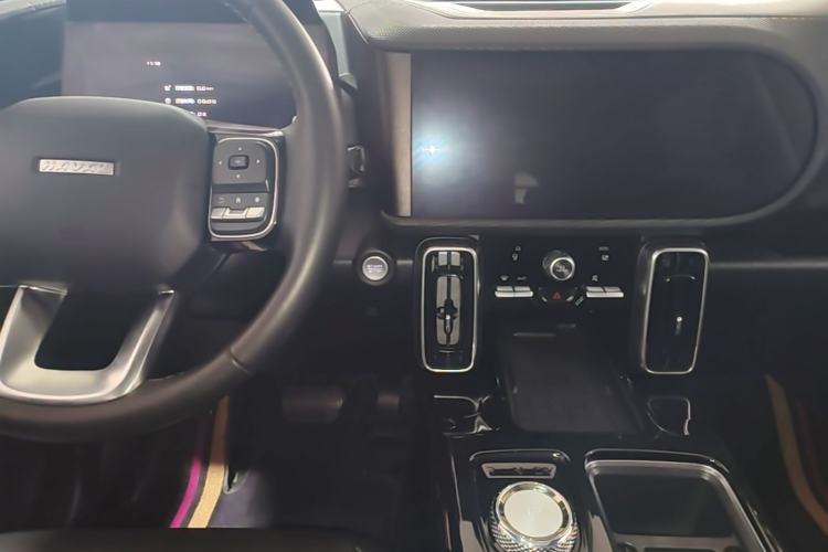 Used Haval DARGO 2022 1.5T DCT Two-Wheel Drive Mastiff Pursuit Edition Center Console