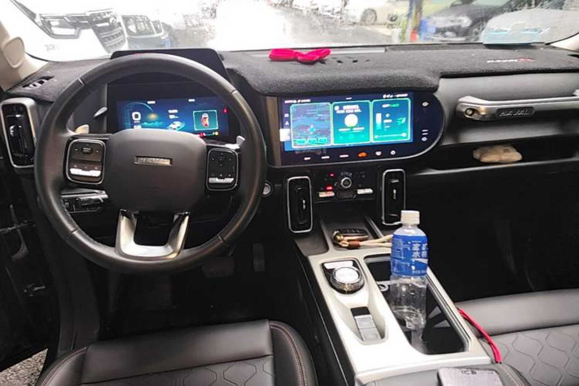 Used Haval DARGO 2022 1.5T DCT Two-Wheel Drive Labrador Edition Center Console