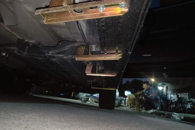 Used Haval DARGO 2022 2.0T DCT Two-Wheel Drive Huazhong Hound Edition Chassis Rear Right