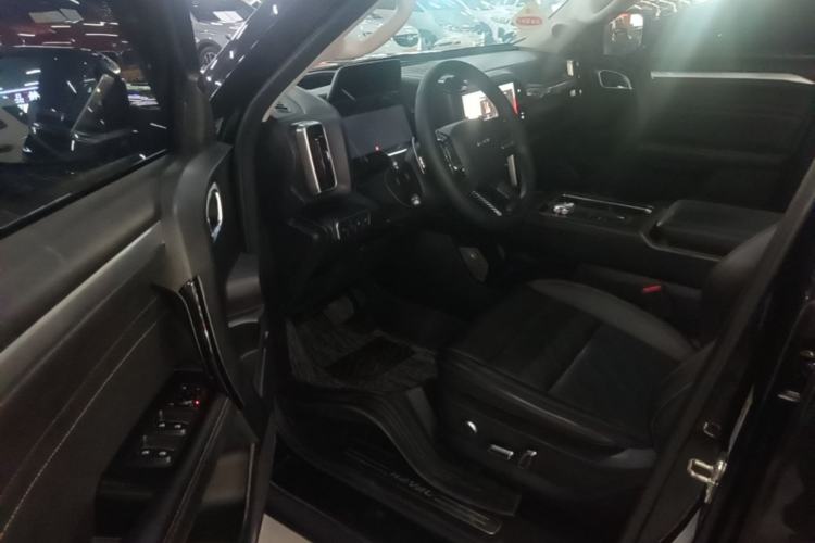 Used Haval DARGO 2022 2.0T DCT Two-Wheel Drive Huazhong Hound Edition Driver Seat