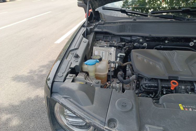 Used Haval DARGO 2022 2.0T DCT 4x4 Chinese Rural Dog Edition Engine Bay Right