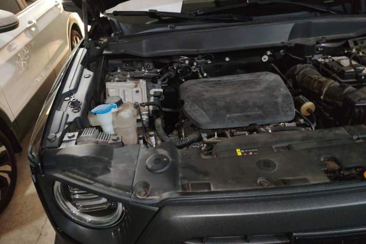 Used Haval DARGO 2022 1.5T DCT Two-Wheel Drive Mastiff Pursuit Edition Engine Bay Right