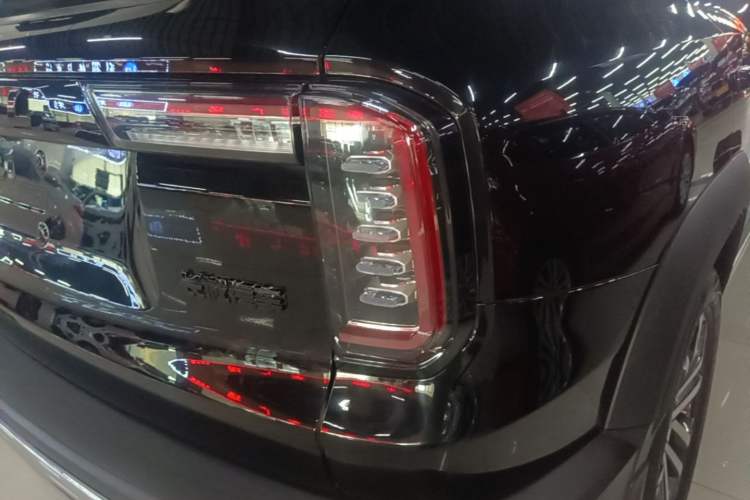Used Haval DARGO 2022 2.0T DCT Two-Wheel Drive Huazhong Hound Edition Exterior 3