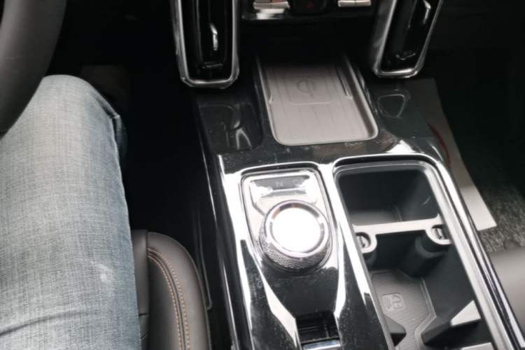 Used Haval DARGO 2022 1.5T DCT Two-Wheel Drive Mastiff Pursuit Edition Gear Lever