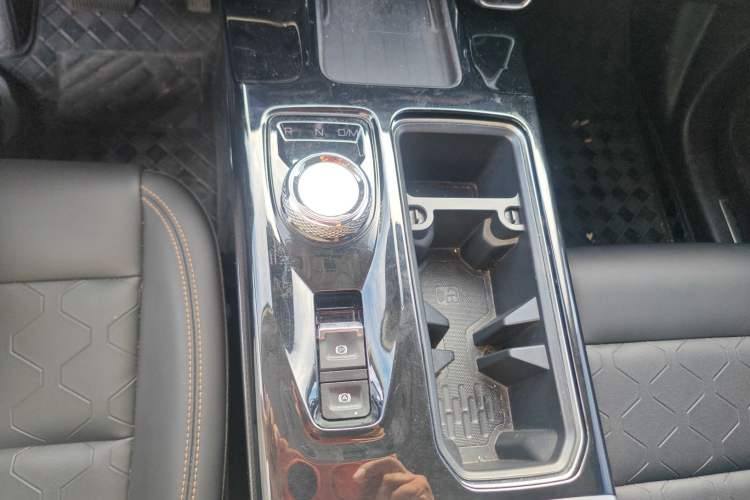 Used Haval DARGO 2022 1.5T DCT Two-Wheel Drive Mastiff Pursuit Edition Gear Lever