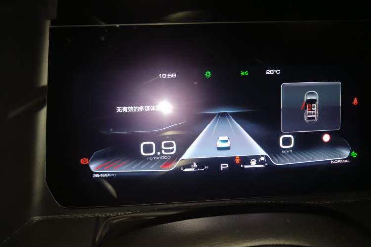 Used Haval DARGO 2022 2.0T DCT Two-Wheel Drive Huazhong Hound Edition Instrument Cluster