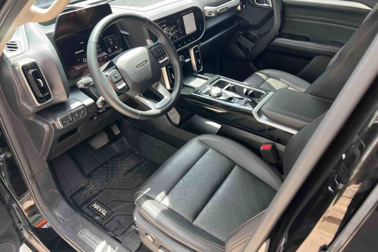 Used Haval DARGO 2022 2.0T DCT 4x4 Chinese Rural Dog Edition Interior 1