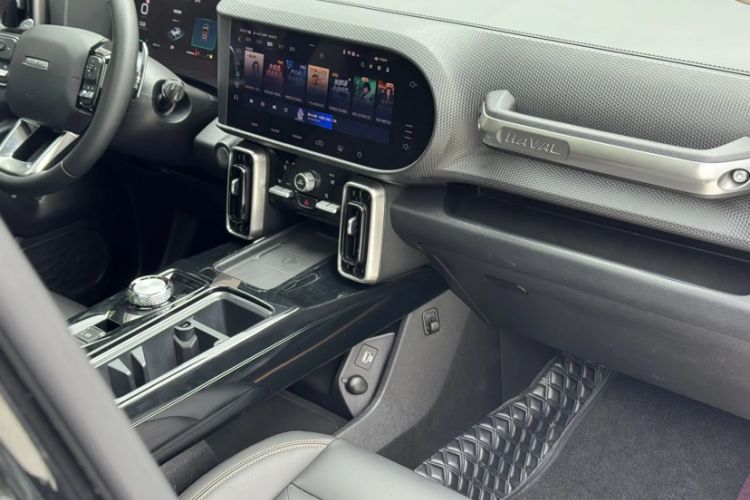 Used Haval DARGO 2022 1.5T DCT Two-Wheel Drive Border Collie Edition Interior 12