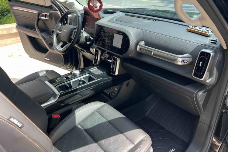 Used Haval DARGO 2022 2.0T DCT 4x4 Chinese Rural Dog Edition Interior 3