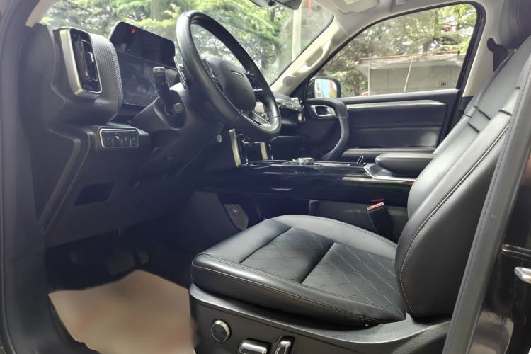 Used Haval DARGO 2022 2.0T DCT 4x4 Chinese Rural Dog Edition Interior 5
