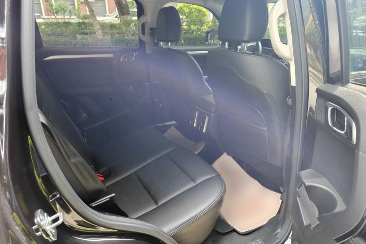 Used Haval DARGO 2022 2.0T DCT 4x4 Chinese Rural Dog Edition Interior 9
