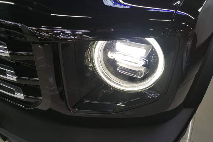 Used Haval DARGO 2022 1.5T DCT Two-Wheel Drive Border Collie Edition Left Front Headlight