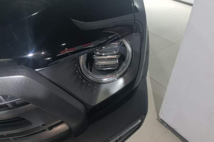 Used Haval DARGO 2022 1.5T DCT Two-Wheel Drive Mastiff Pursuit Edition Left Front Headlight