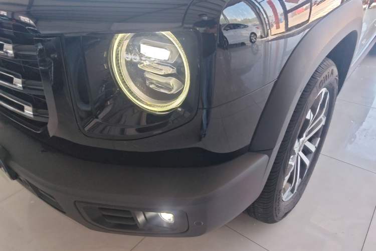 Used Haval DARGO 2022 1.5T DCT Two-Wheel Drive Border Collie Edition Left Front Headlight