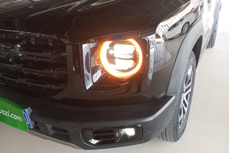 Used Haval DARGO 2022 2.0T DCT Two-Wheel Drive Huazhong Hound Edition Left Front Headlight