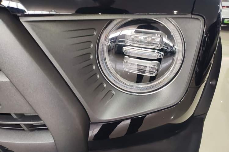 Used Haval DARGO 2022 1.5T DCT Two-Wheel Drive Mastiff Pursuit Edition Left Front Headlight