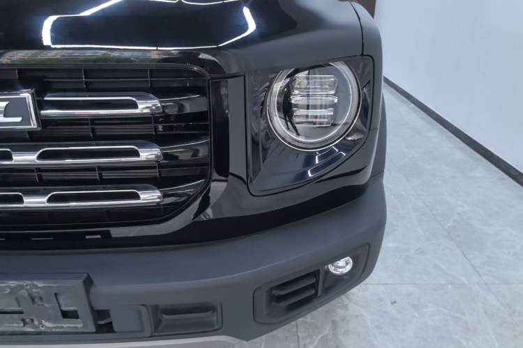 Used Haval DARGO 2022 1.5T DCT Two-Wheel Drive Labrador Edition Left Front Headlight
