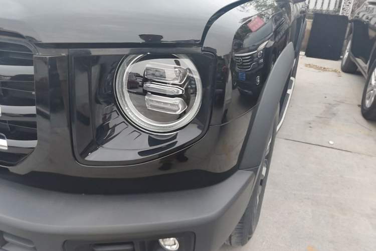 Used Haval DARGO 2022 1.5T DCT Two-Wheel Drive Labrador Edition Left Front Headlight