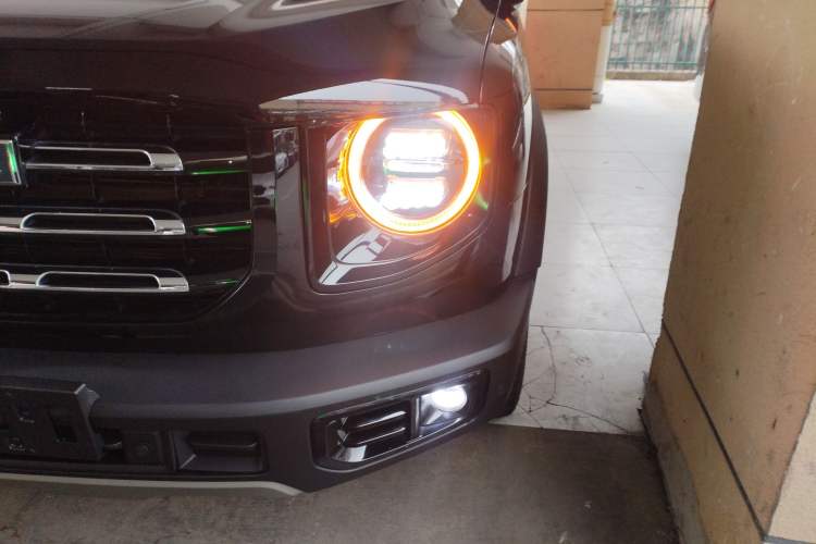 Used Haval DARGO 2022 2.0T DCT All-Wheel-Drive Xiaotianque Version Left Front Headlight