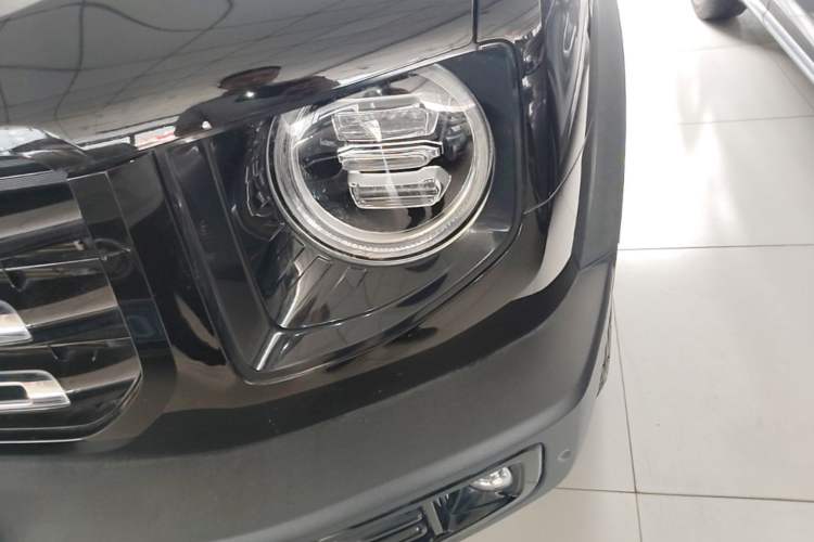 Used Haval DARGO 2022 2.0T DCT All-Wheel-Drive Xiaotianque Version Left Front Headlight