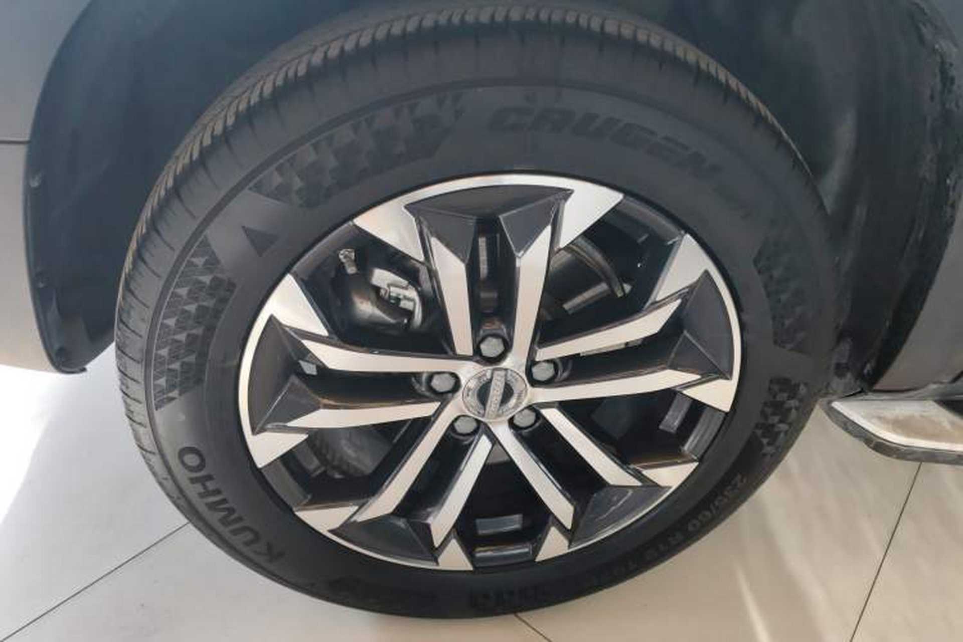 Used Haval DARGO 2022 1.5T DCT Two-Wheel Drive Border Collie Edition Left Front Wheel Hub