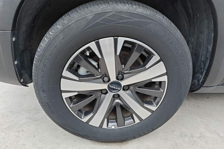 Used Haval DARGO 2022 1.5T DCT Two-Wheel Drive Labrador Edition Left Front Wheel Hub