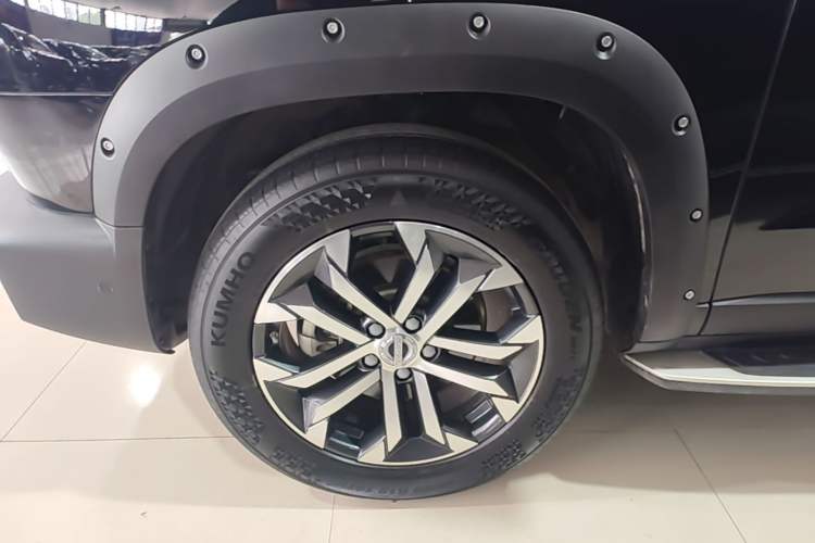Used Haval DARGO 2022 1.5T DCT Two-Wheel Drive Mastiff Pursuit Edition Left Front Wheel Hub